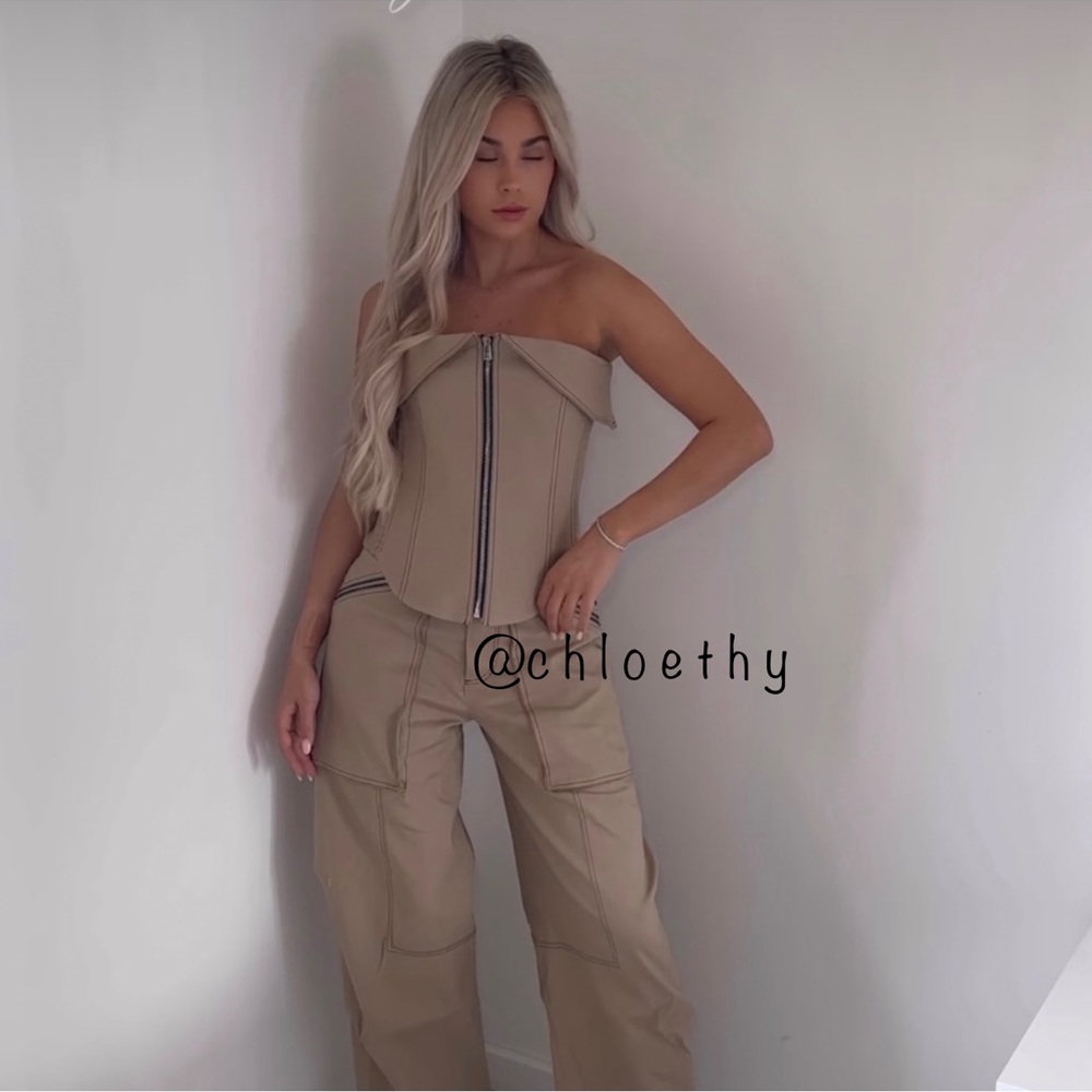 Zara co-ord set TOPSTITCHED ZIPPERED PANTS and BUSTIER - Picture 9 of 16
